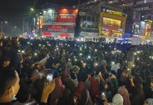 শপিংমল-দোকানপাট ১০টা পর্যন্ত খোলা রাখার সিদ্ধান্ত