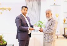 শত ব্যস্ততার মাঝেও মানবিকতার আলো ছড়াচ্ছেন চট্টগ্রামের ডিসি জাহিদ