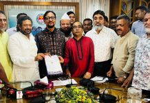 মেয়রের মধ্যস্ততায় গাড়ী বন্ধের কর্মসূচী স্থগিত করল প্রাইম মুভার ও ফ্লাটবেড ওনার্স এসোসিয়েশন