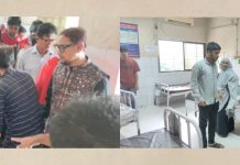 বোয়ালখালীতে লবণ কারখানায় অগ্নিকাণ্ডে দগ্ধ ১০ শ্রমিককে হাসপাতালে দেখতে গেলেন মেয়র
