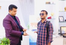 ‘বাবাকে বাঁচান’, ‘পড়াশোনা বন্ধ হয়ে যাবে’, ‘ওষুধ কেনার টাকাও নেই’— গণশুনানিতে অসহায় মানুষের আর্তি