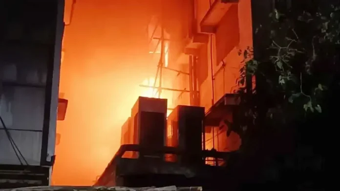 kolkata-fire-bangladesh