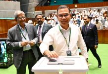 রাষ্ট্রপতি নির্বাচনে ভোট দিলেন প্রধানমন্ত্রী, স্পিকার ও বিরোধীদলীয় নেতা