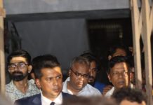 চুয়েটে না ফেরার শর্তে ক্যাম্পাস ছাড়লেন উপাচার্য