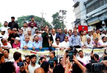 আওয়ামীলীগের কাছে অনেক অস্ত্র রয়েছে, এসব অস্ত্র উদ্ধার করতে হবে: ডা. শাহাদাত